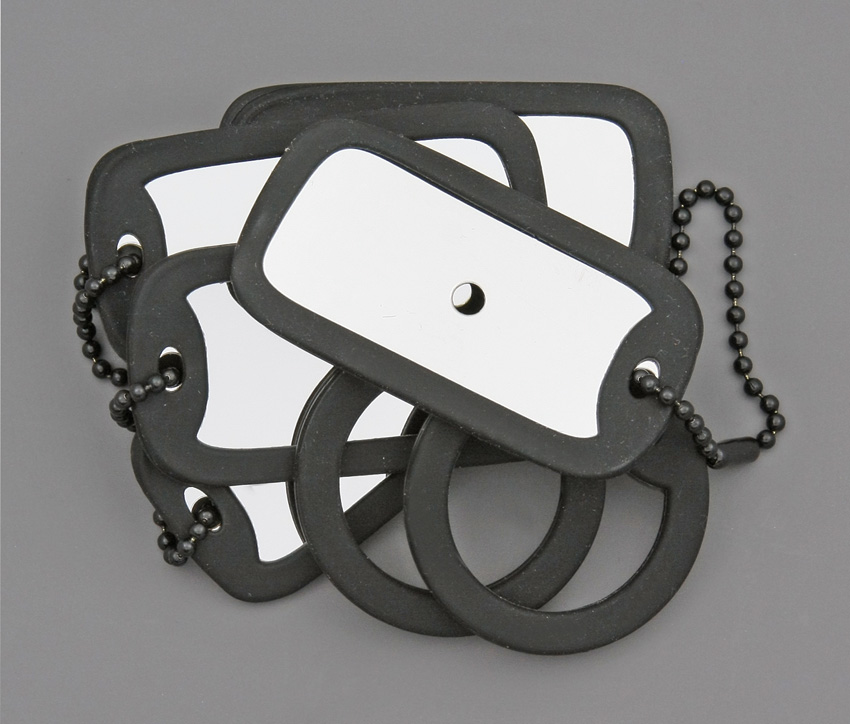 Метално сигнално огледало TOPS Knives - dog tag 1