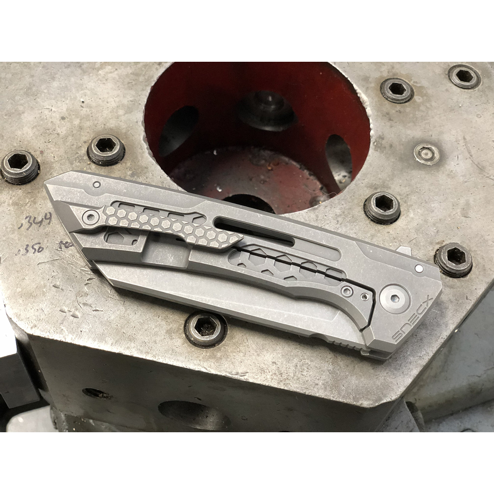 Hoback Buster Framelock Stonewash 5