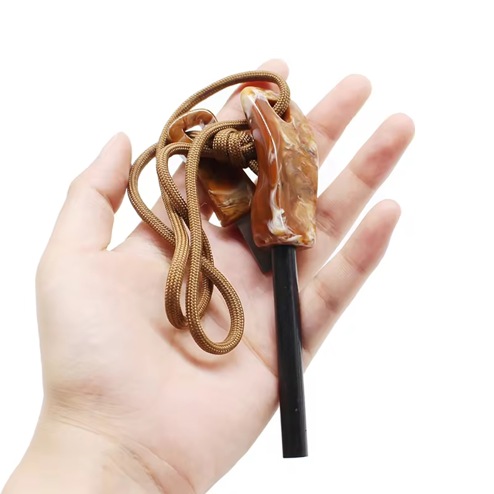 Ферородна запалка 8 x 70 с полимерна дръжка и страйкър 4